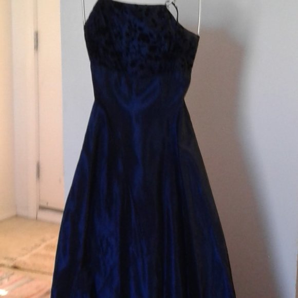 BE SMART Dresses & Skirts - PROM/GRAD DRESS